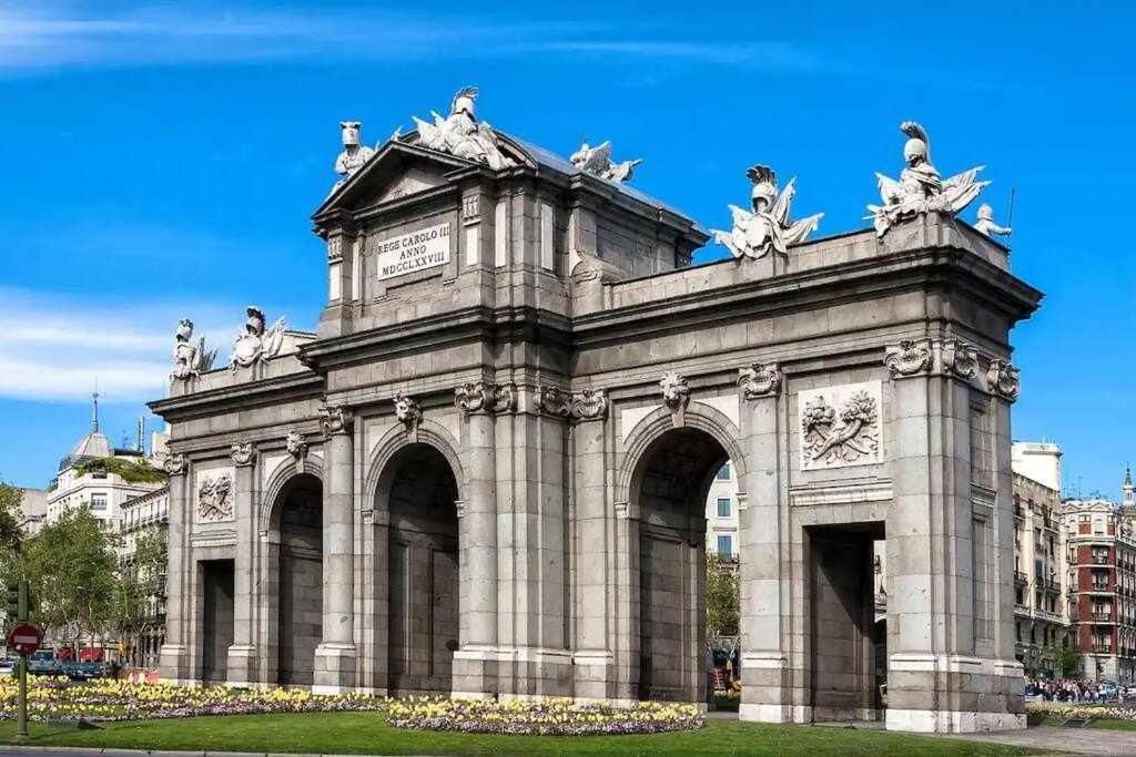 Apartamento IV Alcalaretiro Ideal Parejas مدريد المظهر الخارجي الصورة